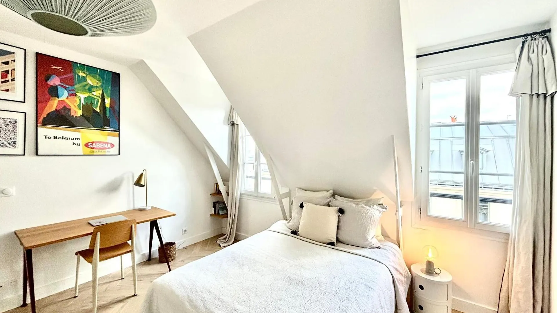 Moderne A 130 M² Proche Monceau Climatise * Paris